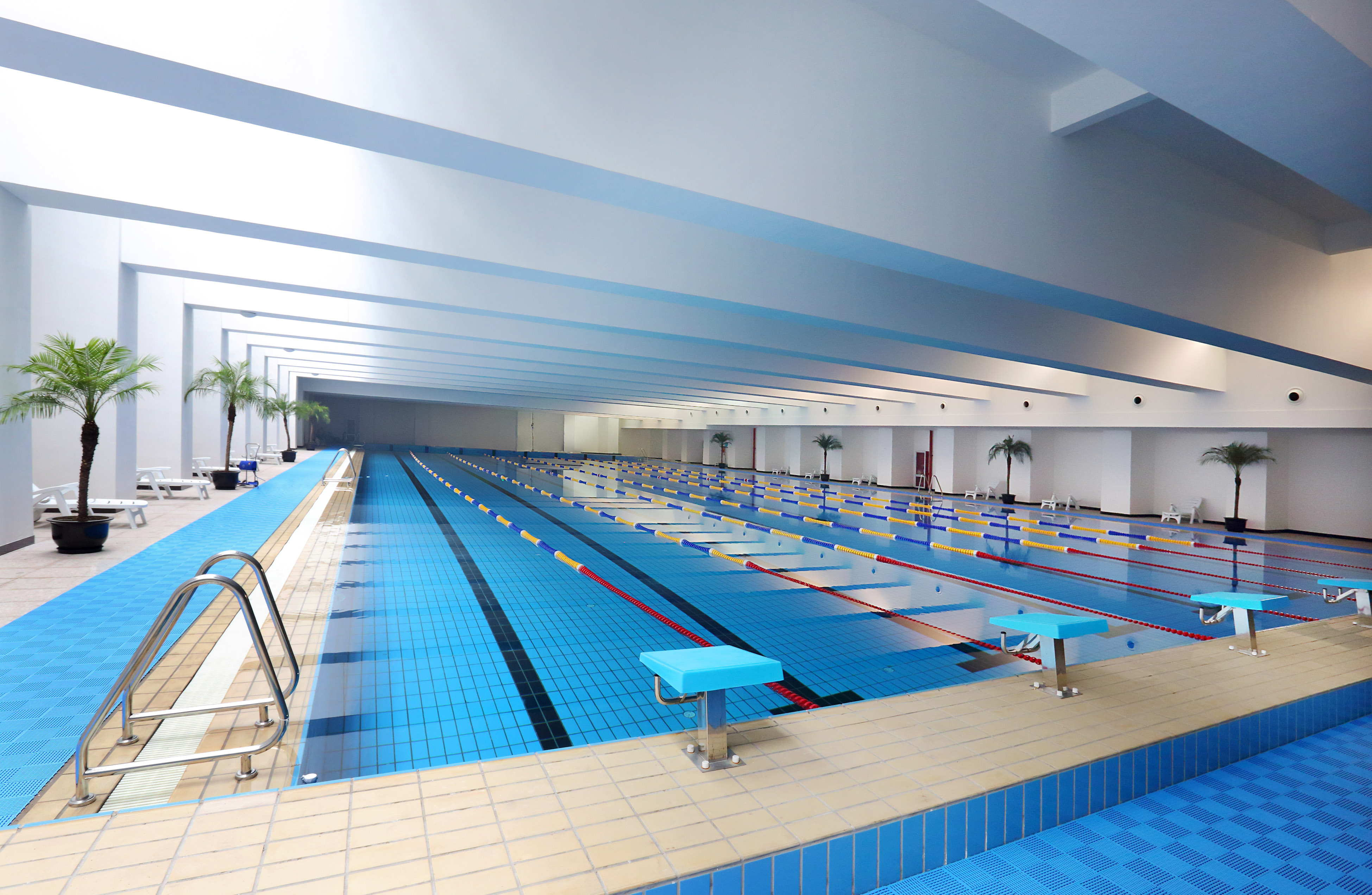 高溫來(lái)臨，游泳池“下餃子”水質(zhì)檢測(cè)誰(shuí)把關(guān)?